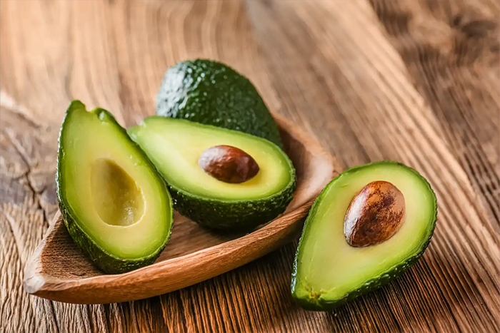 AVOKADO ÇEKİRDEĞİNİN KULLANIMI VE FAYDALARI
