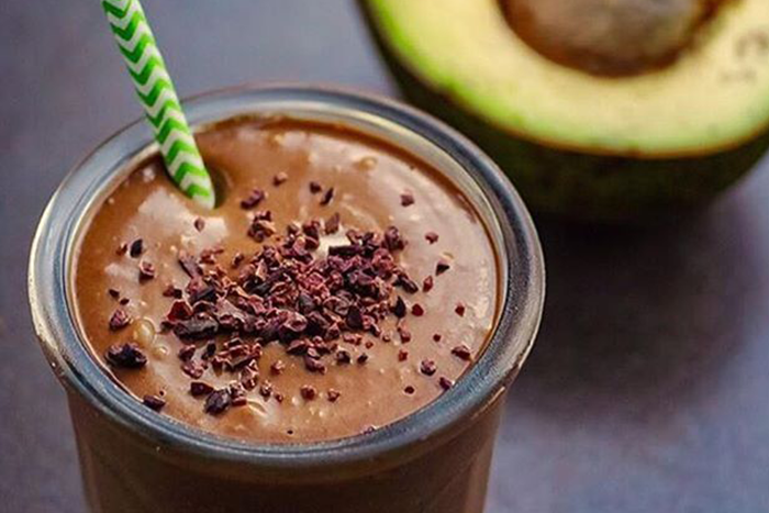 AVOKADO VE ESPRESSO SMOOTHİE